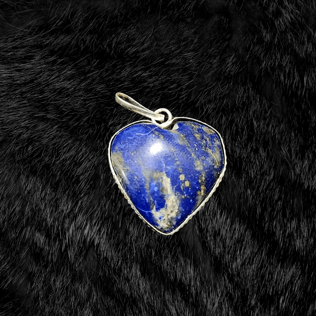 Royal Wisdom Pendant – Lapis Lazuli for Intuition & Power