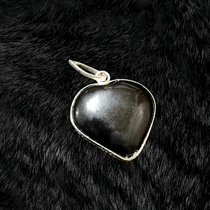 Black Obsidian Pendant – A Powerful Shield for Protection, Healing, and Clarit